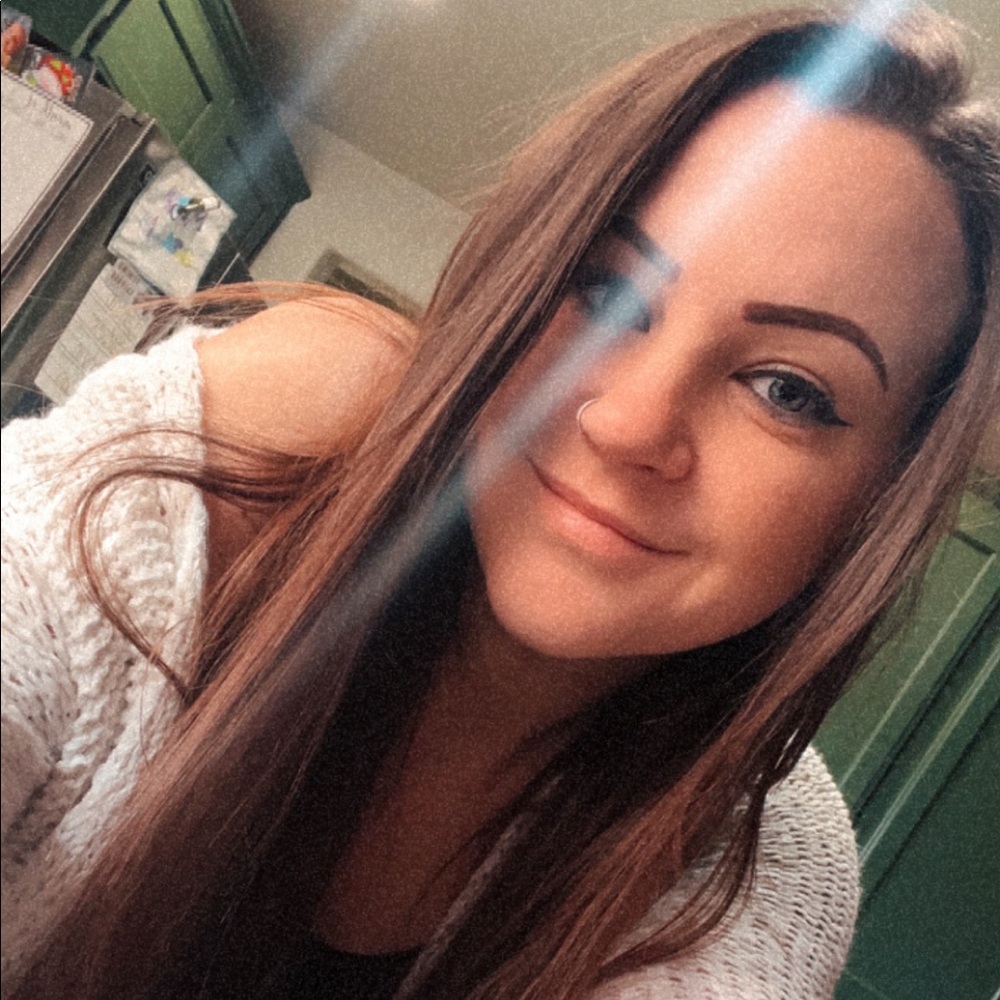 Meet your Posher, Alison